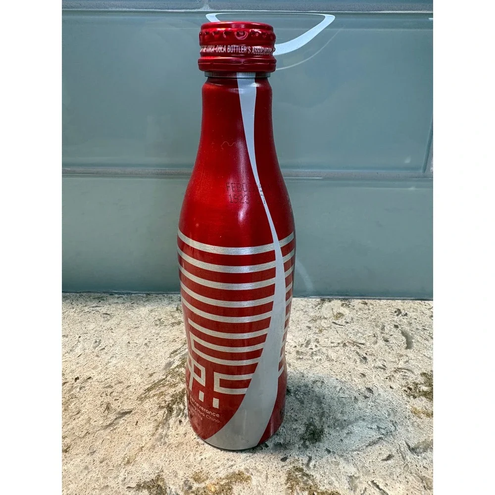Coca-Cola 2008‎ WE8 Limited Edition Aluminum Bottle Hua Chino Perseverance Red